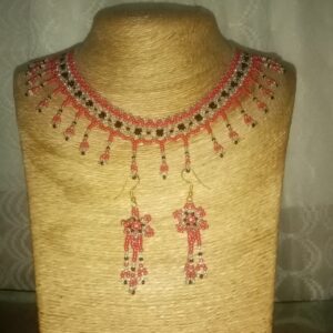 Collar en mostacilla