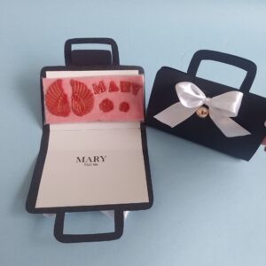 Bolso con chocolatina